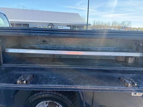 Used 2013 Ford F350 XL w/ Snow Plow Prep Pkg AWD/4WD image 23