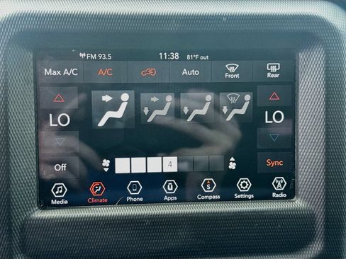 Used 2018 Jeep Wrangler Unlimited Sport S AWD/4WD image 17