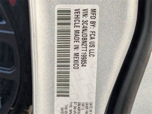 New 2026 Jeep Compass Latitude image 37