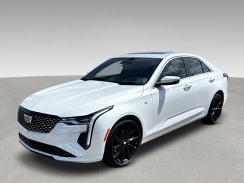 Used 2025 Cadillac CT4 Premium Luxury image 3