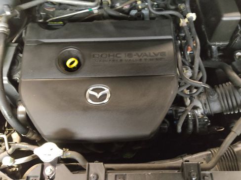 Used 2014 MAZDA MAZDA5 Sport image 30