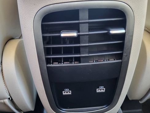 Used 2019 Lincoln MKC Select w/ MKC Climate Package FWD image 28