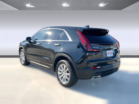 Used 2022 Cadillac XT4 Luxury image 3
