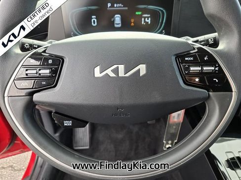 Certified 2024 Kia Niro LX image 22