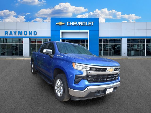 Used 2022 Chevrolet Silverado 1500 LT w/ Convenience Package II AWD/4WD image 1
