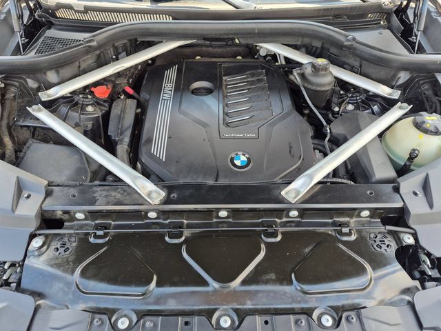 Used 2020 BMW X5 xDrive40i w/ M Sport Package AWD/4WD image 23