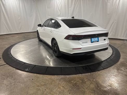 Used 2025 Honda Accord SE image 7