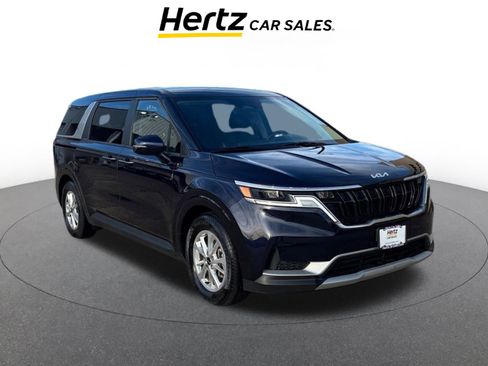 Used 2024 Kia Carnival LX image 1