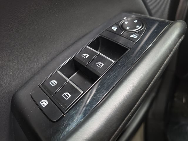 Used 2024 MAZDA MAZDA3 s FWD image 26