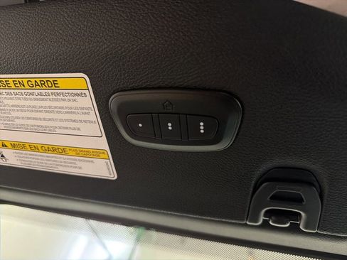 Used 2023 Jeep Wrangler Unlimited Rubicon w/ LED Lighting Group AWD/4WD image 26