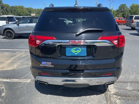 Certified 2019 GMC Acadia Denali FWD image 4