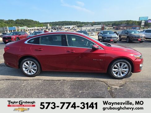 Used 2025 Chevrolet Malibu LT FWD image 9