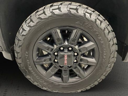 Used 2024 GMC Sierra 2500 AT4 w/ AT4 Premium Plus Package AWD/4WD image 31