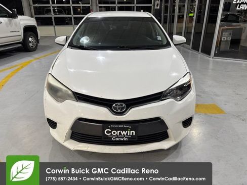 Used 2015 Toyota Corolla LE FWD image 9