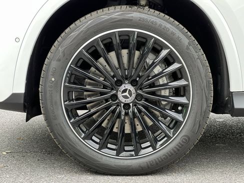 New 2026 Mercedes-Benz GLC 300 4MATIC image 17