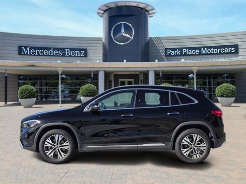 Certified 2025 Mercedes-Benz GLA 250 GLA 250 image 3