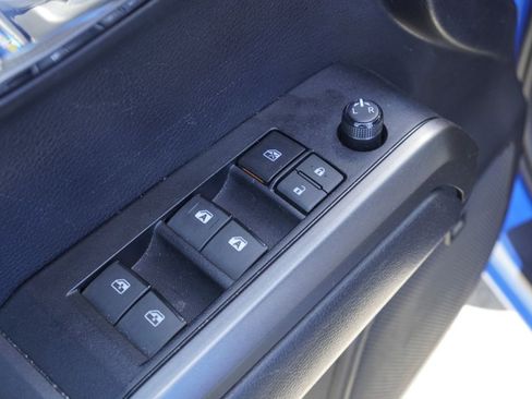 Used 2021 Toyota Tacoma TRD Off-Road w/ TRD Premium Off Road Package image 9