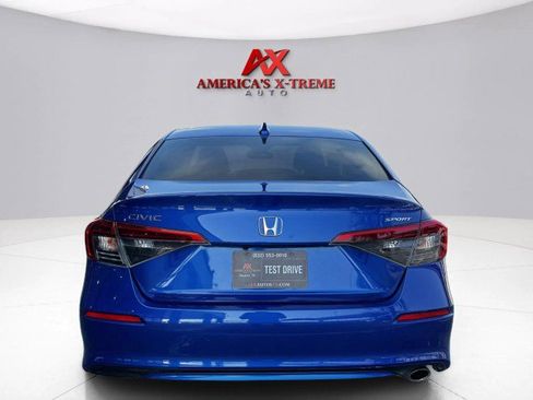 Used 2022 Honda Civic Sport image 4