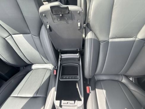 New 2026 Subaru Ascent Limited Bronze AWD/4WD image 21