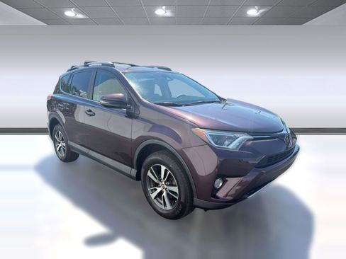 Used 2017 Toyota RAV4 XLE image 7