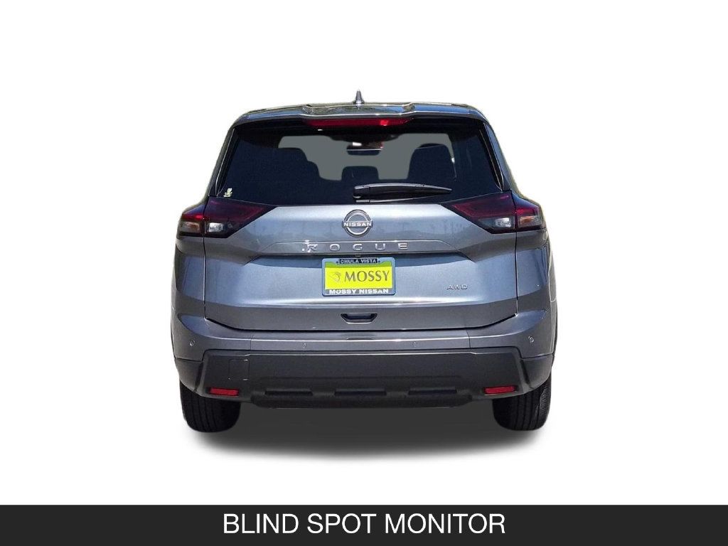 Used 2025 Nissan Rogue SV AWD/4WD image 8