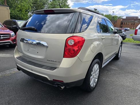 Used 2011 Chevrolet Equinox LT AWD/4WD image 3