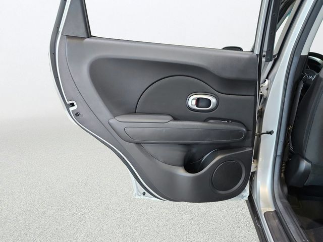 Used 2019 Kia Soul FWD image 19