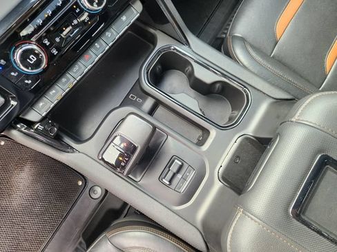 Used 2022 GMC Sierra 1500 AT4 w/ AT4 Premium Package AWD/4WD image 22