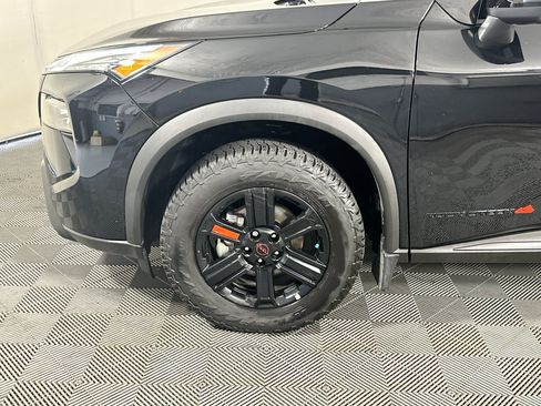 Used 2026 Nissan Rogue SV AWD/4WD image 11
