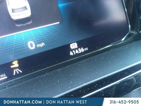 Used 2024 Volkswagen Atlas SE AWD/4WD image 5