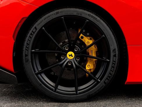 Used 2020 Ferrari 488 Pista Coupe image 18