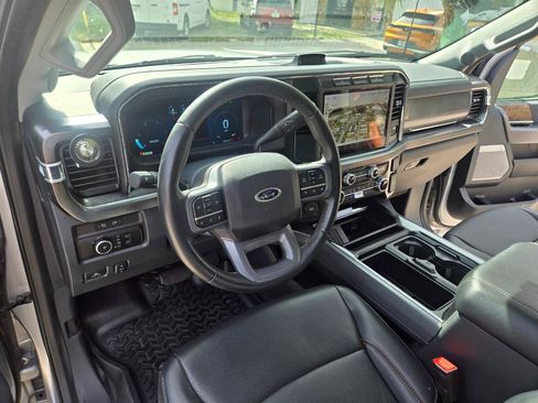 Used 2024 Ford F550 4x4 Crew Cab Super Duty image 27