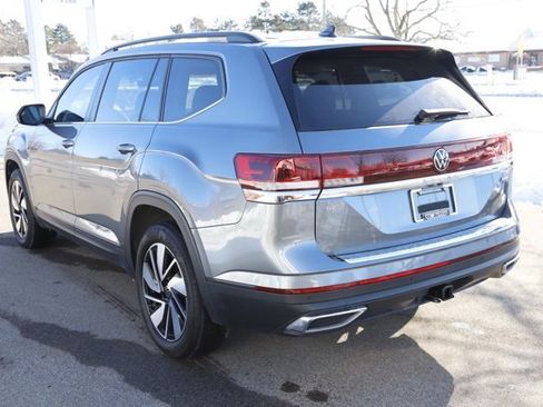 Used 2024 Volkswagen Atlas SE image 6