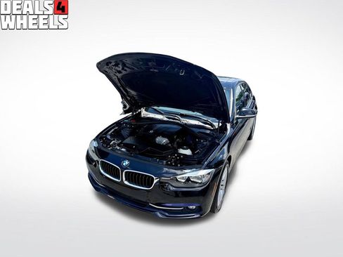 Used 2016 BMW 328i xDrive Sedan AWD/4WD image 7
