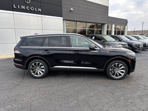 New 2025 Lincoln Aviator Reserve w/ Illumination Package image 8