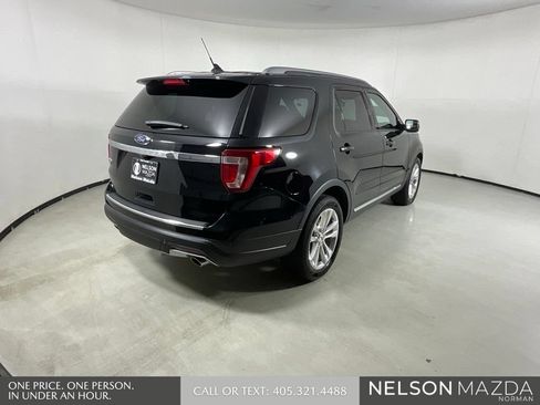 Used 2018 Ford Explorer XLT w/ Equipment Group 202A FWD image 6