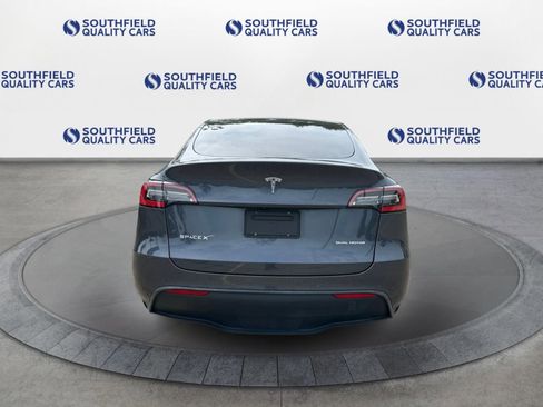 Used 2020 Tesla Model Y Long Range image 5