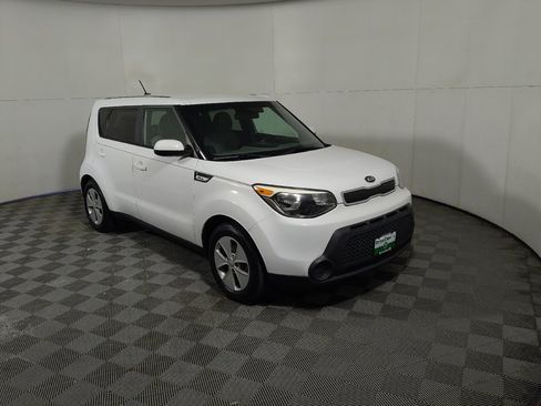 Used 2016 Kia Soul FWD image 11