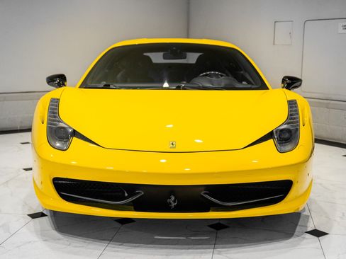 Used 2011 Ferrari 458 Italia Coupe RWD image 4