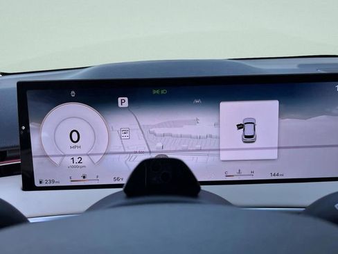 New 2026 Genesis GV70 2.5T Select image 32