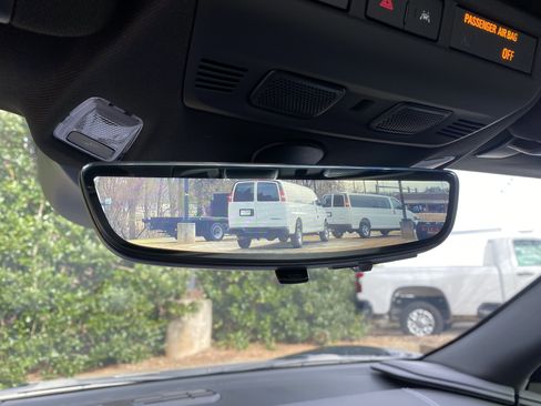 Used 2024 Chevrolet Corvette Stingray Convertible w/ Z51 Performance Package image 33