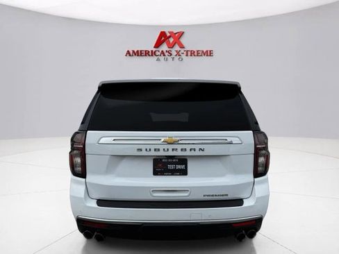 Used 2021 Chevrolet Suburban Premier w/ Premium Package RWD image 4