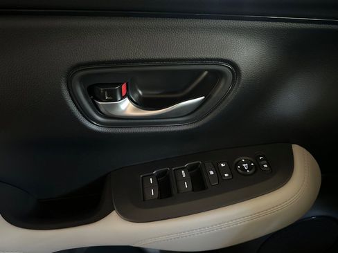 New 2026 Honda HR-V LX image 9