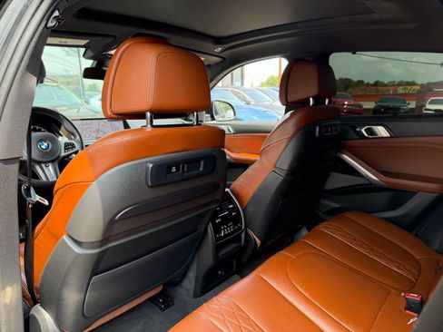 Used 2021 BMW X6 M50i w/ Executive Package AWD/4WD image 21