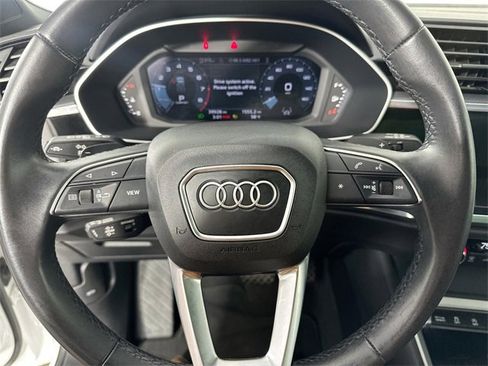 Used 2024 Audi Q3 2.0T Premium image 20
