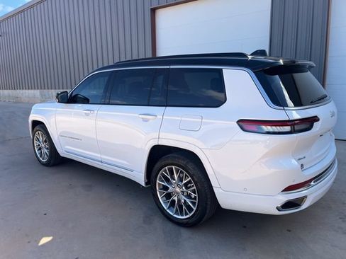 Used 2025 Jeep Grand Cherokee L Summit AWD/4WD image 6