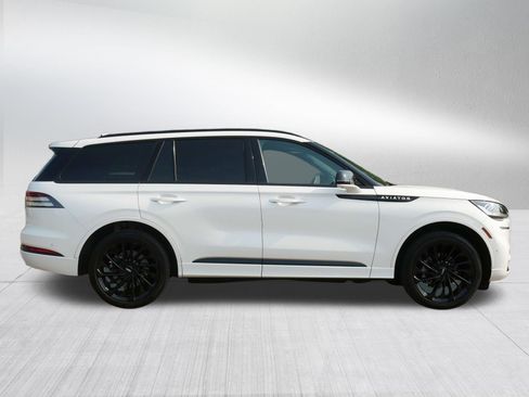 Used 2023 Lincoln Aviator Reserve w/ Jet Package AWD/4WD image 8