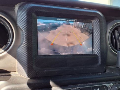 Used 2020 Jeep Wrangler Unlimited Sport S image 12