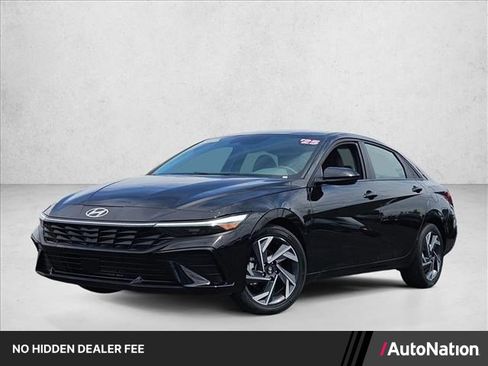 Used 2025 Hyundai Elantra Sport FWD image 1