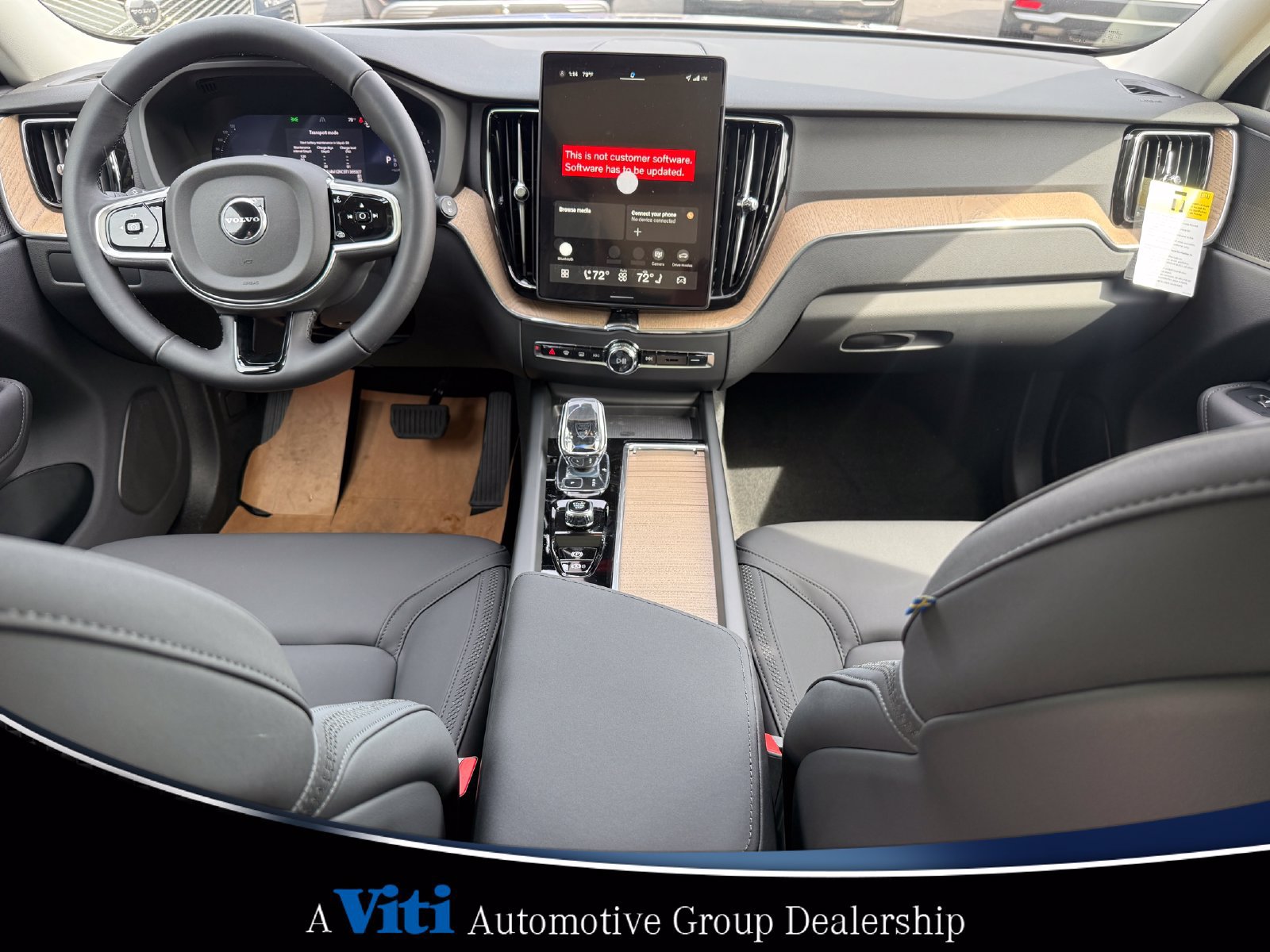 Used 2026 Volvo XC60 B5 Plus w/ Protection Package Premier AWD/4WD image 2